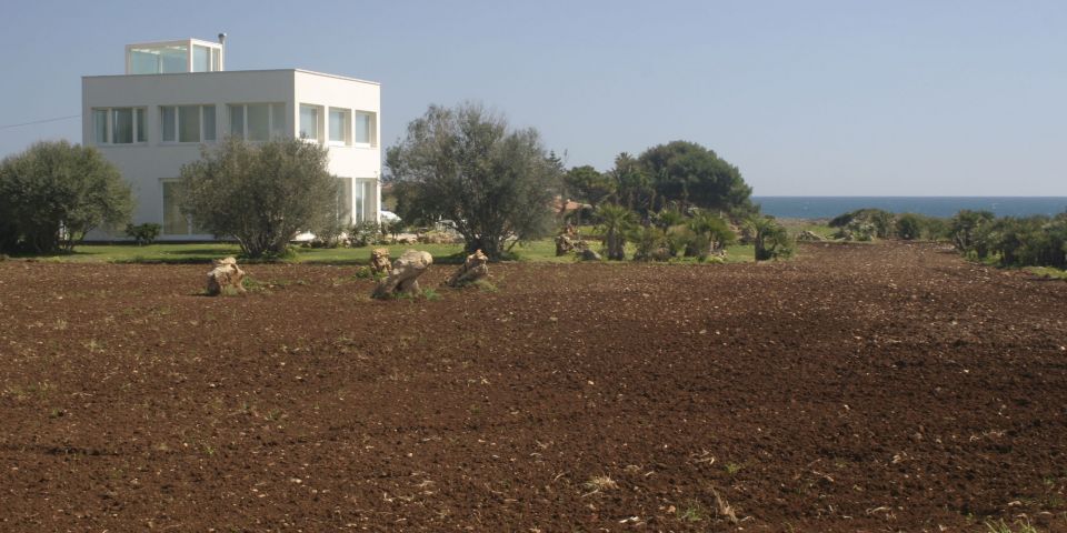 Implementation of a garden irrigation system in Noto, Siracuse, Sicily
